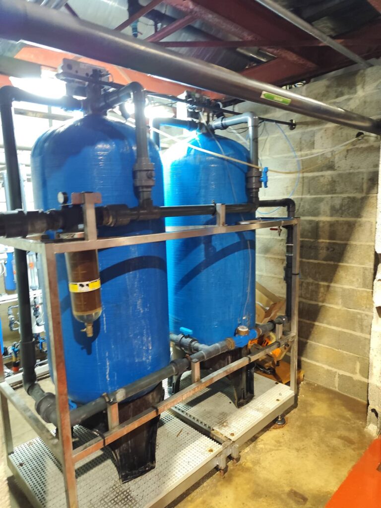 Adoucisseur industriel duplex DN50 conçu pour un traitement d’eau à grand débit