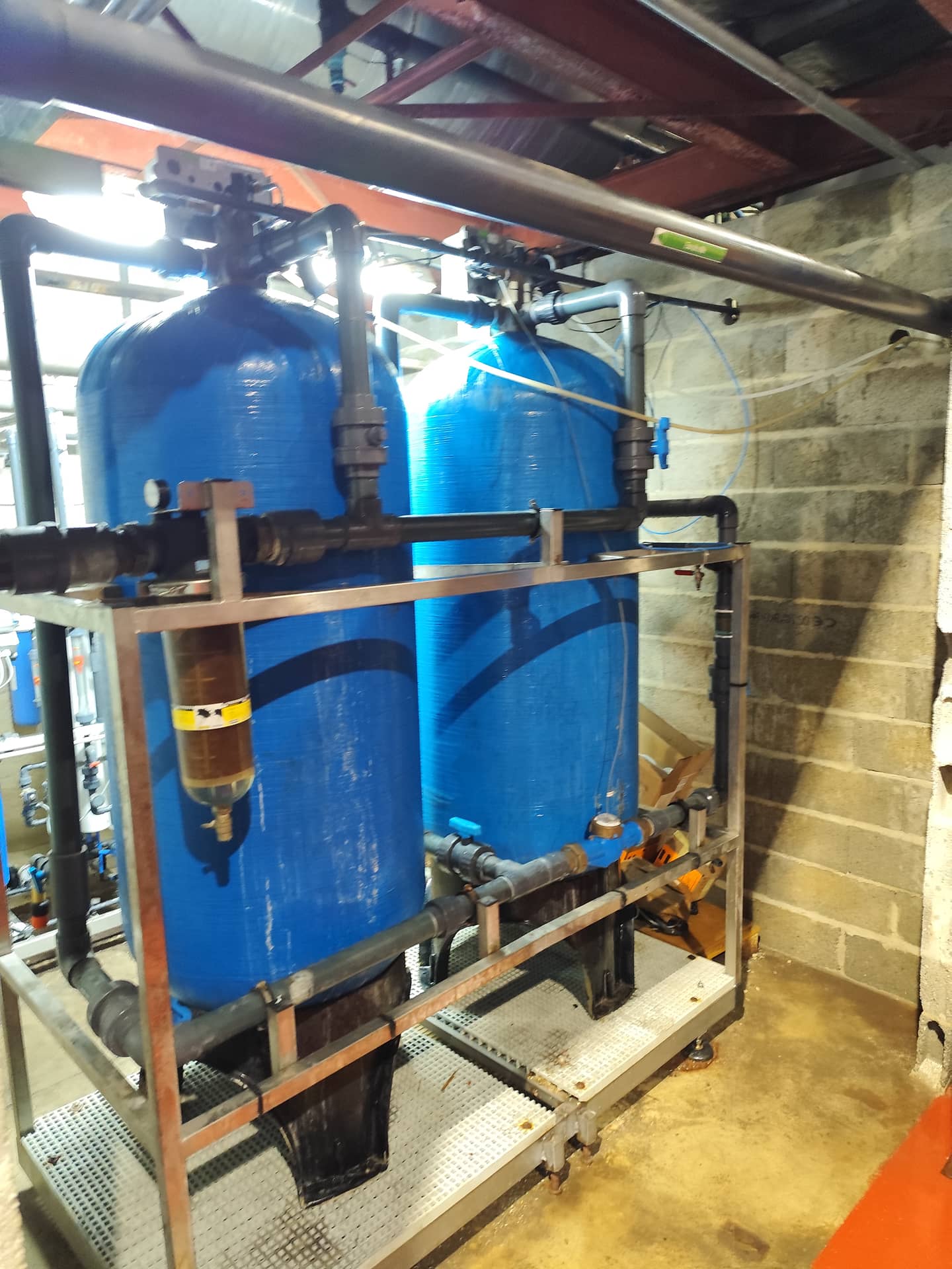 Adoucisseur industriel duplex DN50 conçu pour un traitement d’eau à grand débit